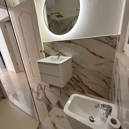 Apartment Angel House Golem (Tirana)